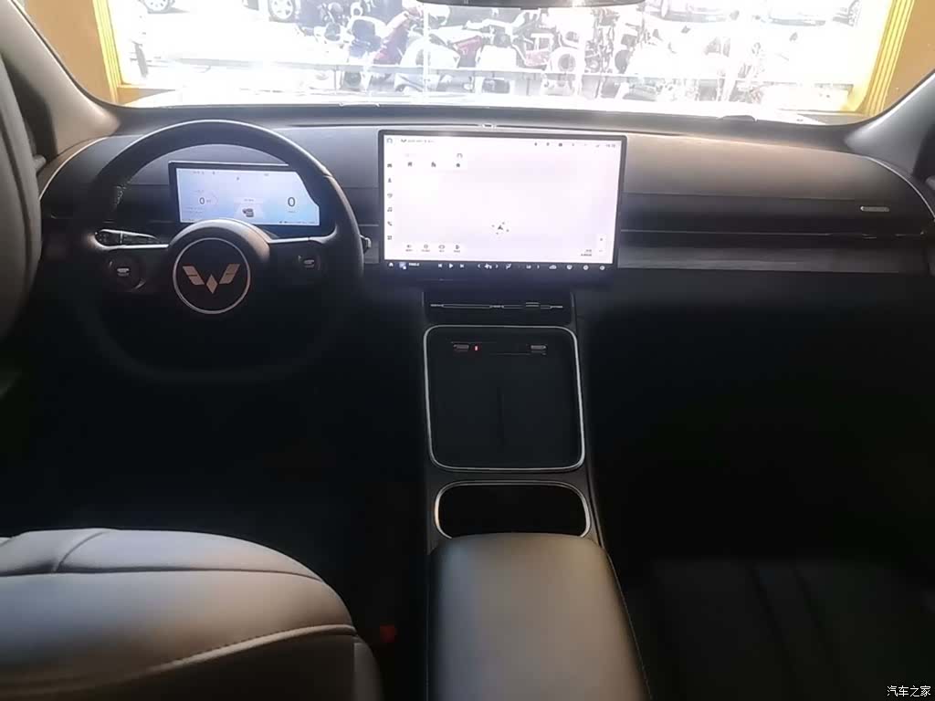 Wuling Starlight, 2024 10