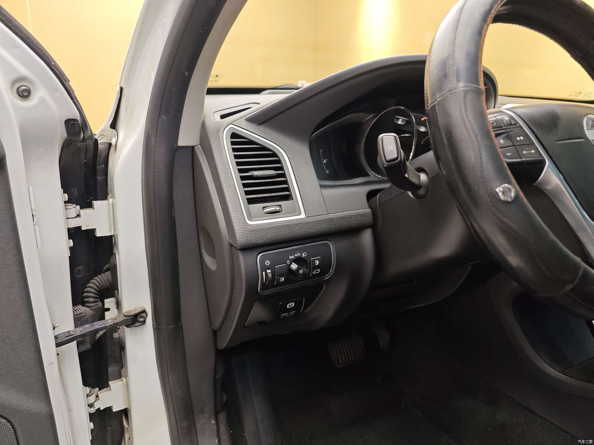 Volvo XC60, 2014 11