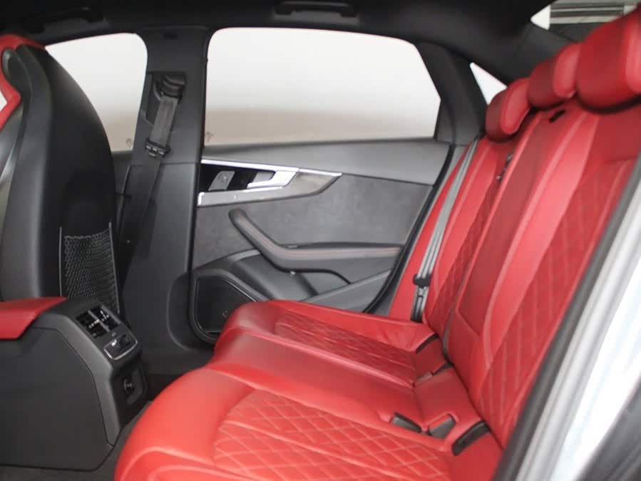 Audi S4 2024, фото 9