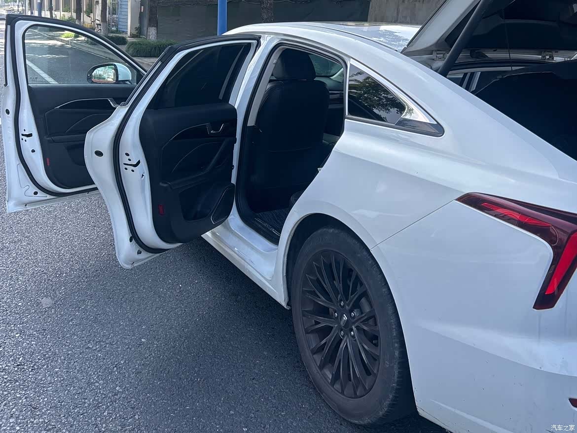 Bestune B70, 2022 25