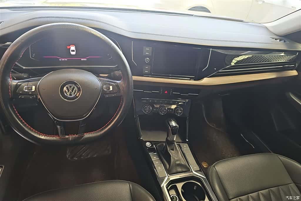 Volkswagen Passat, 2020 12
