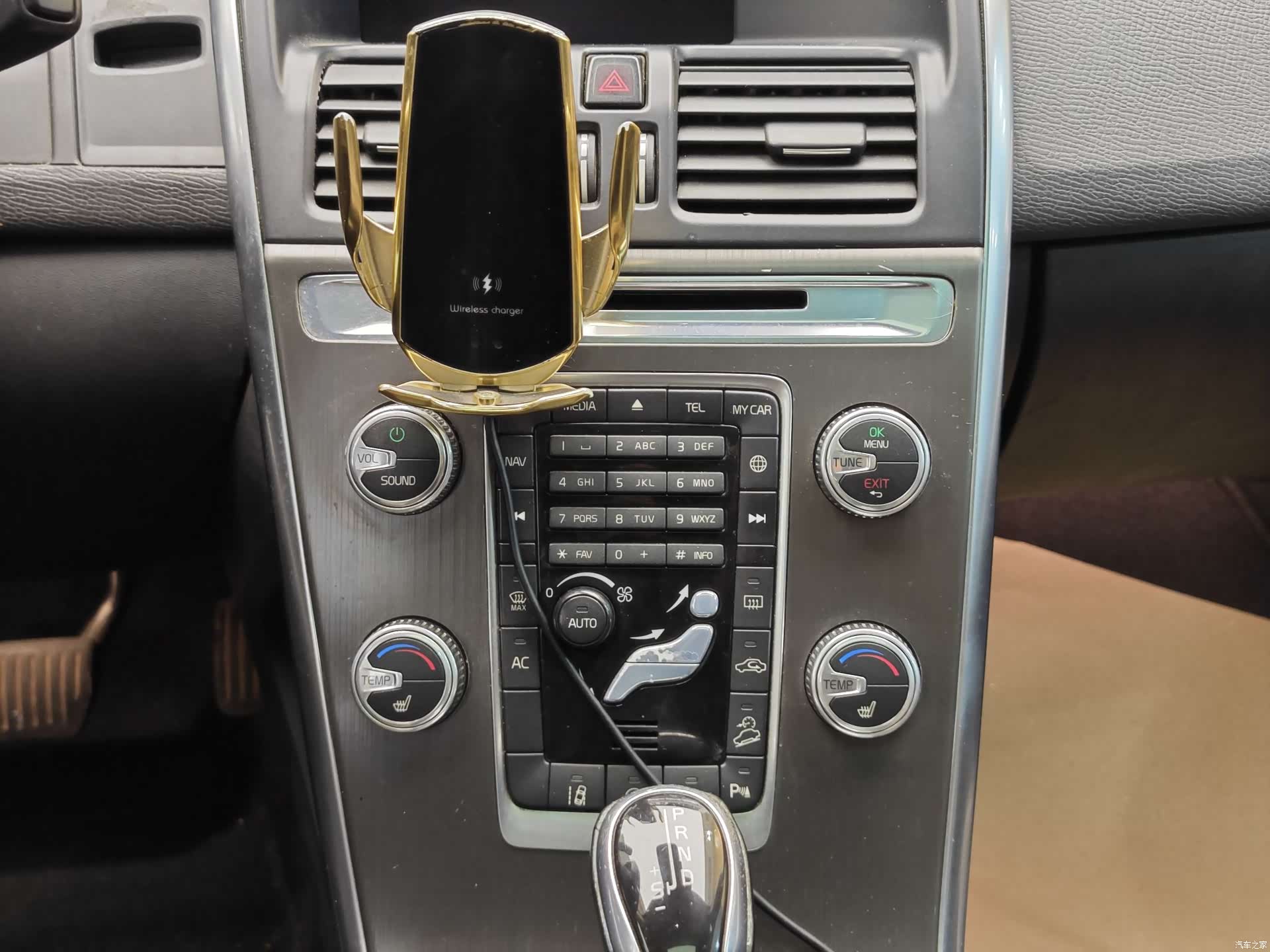 Volvo XC60, 2014 16