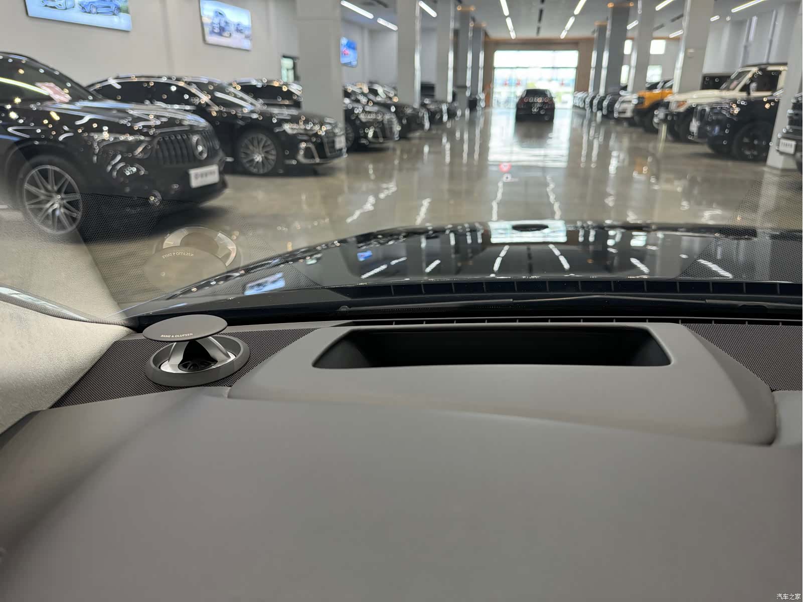 Audi A8L, 2021 15