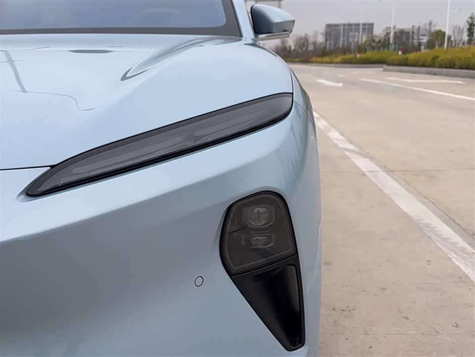 NIO ET5T