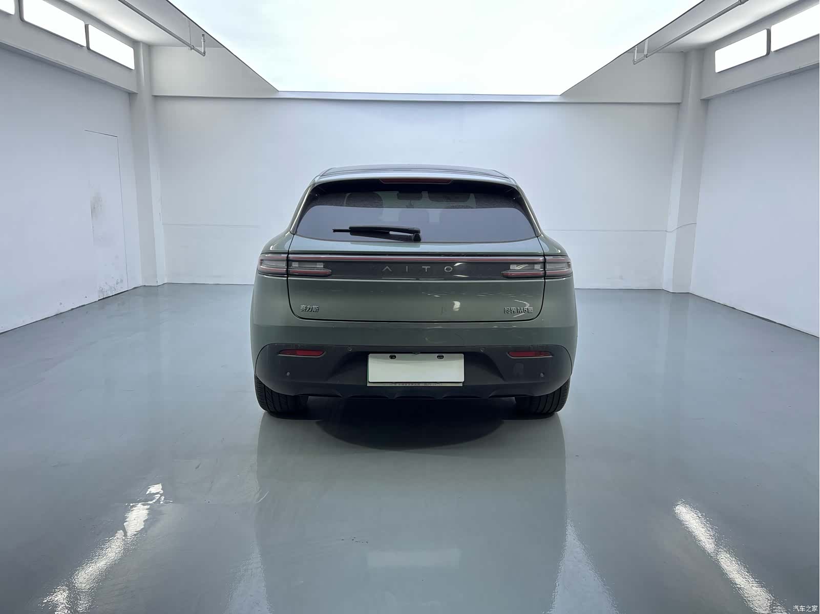 AITO M5, 2022 10