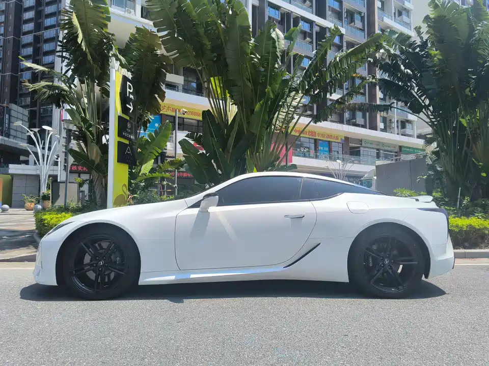 Lexus LC