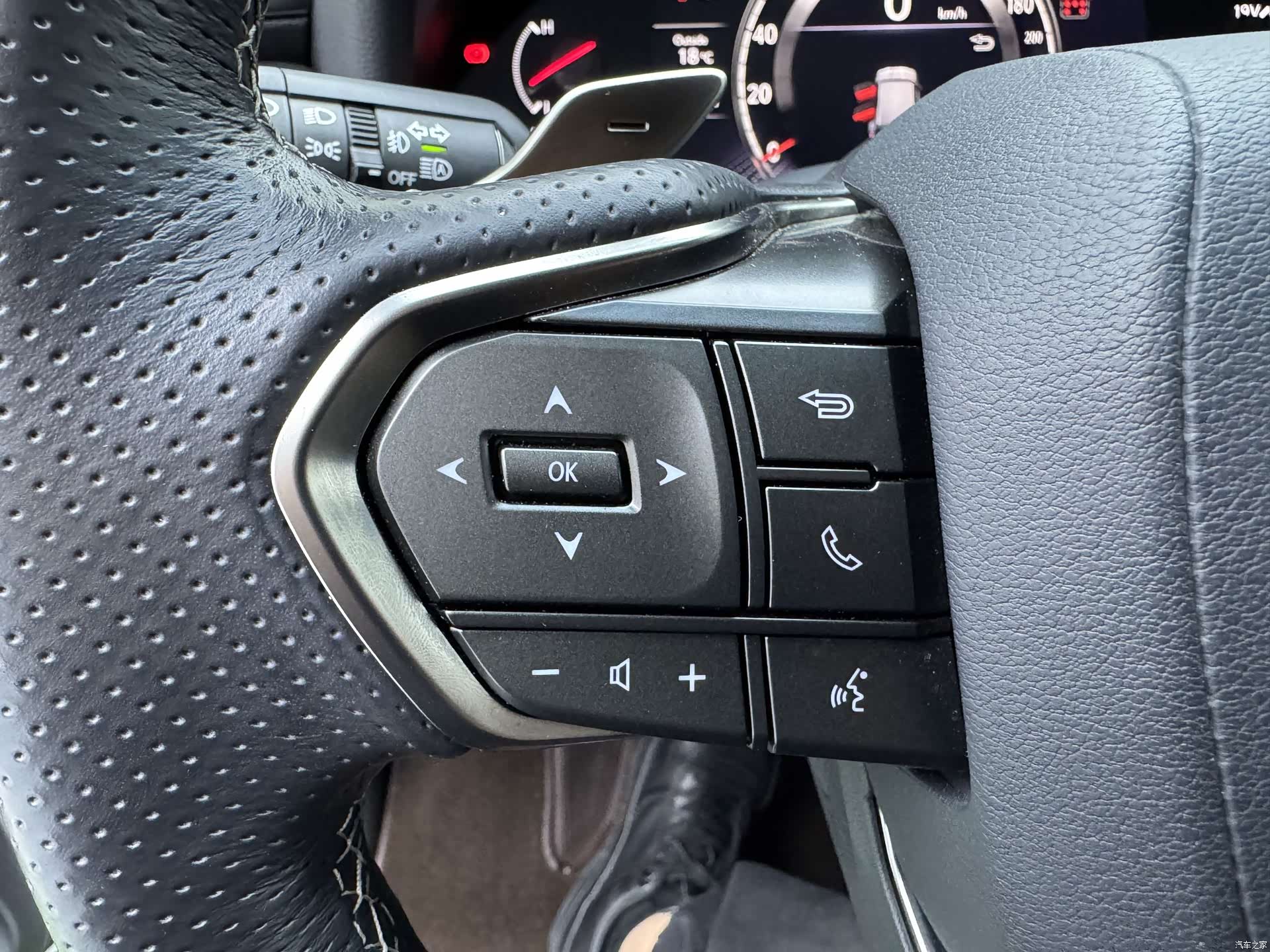 Lexus LX, 2025 18