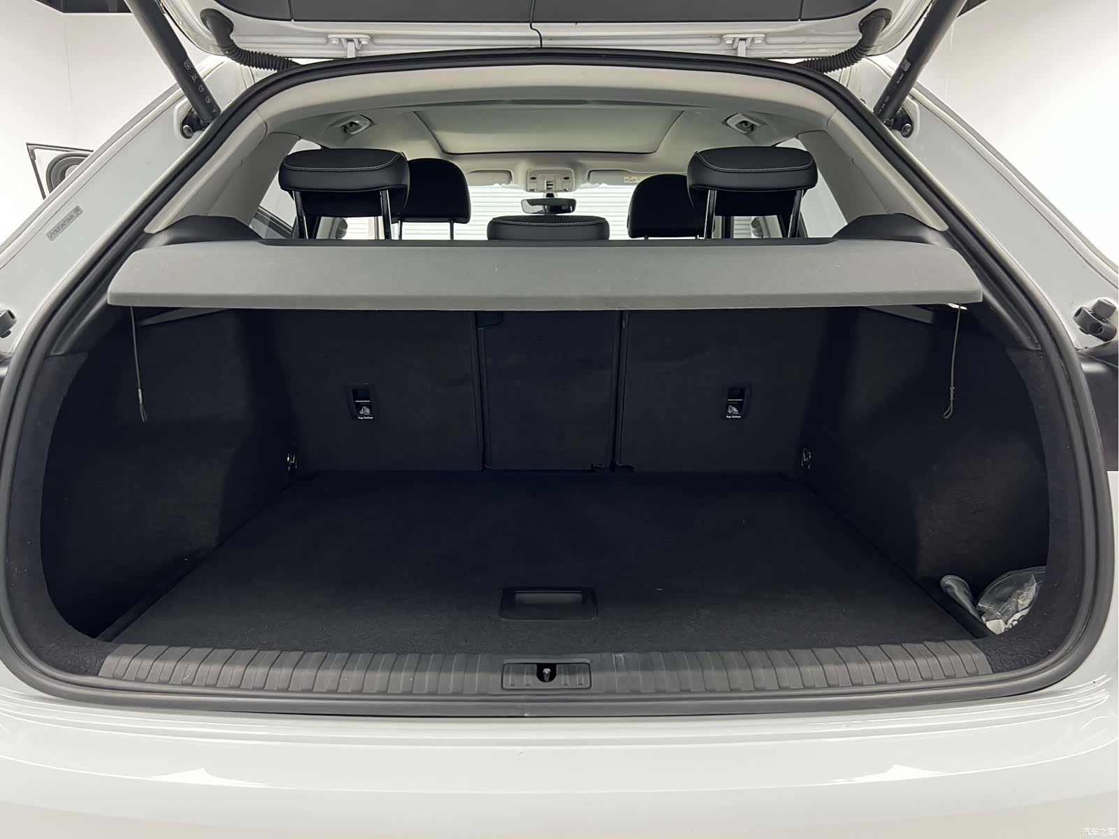 Audi Q3, 2022 14