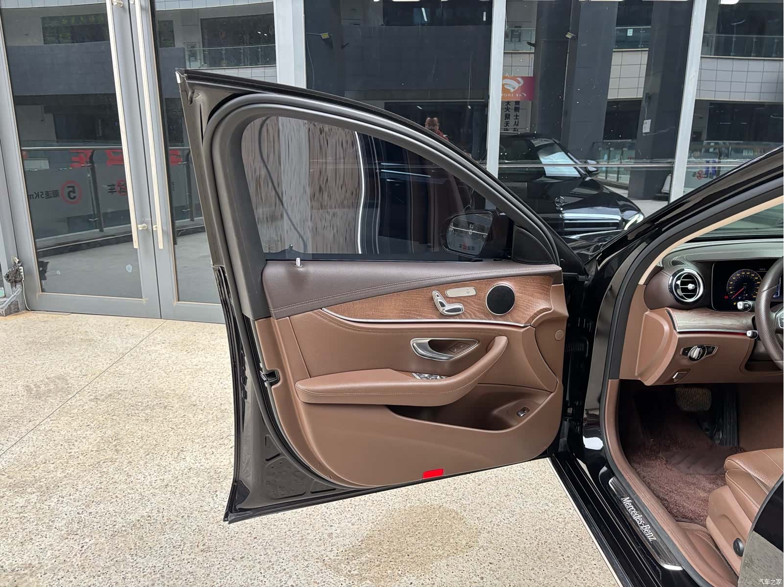 Mercedes-Benz E-Class, 2018 10