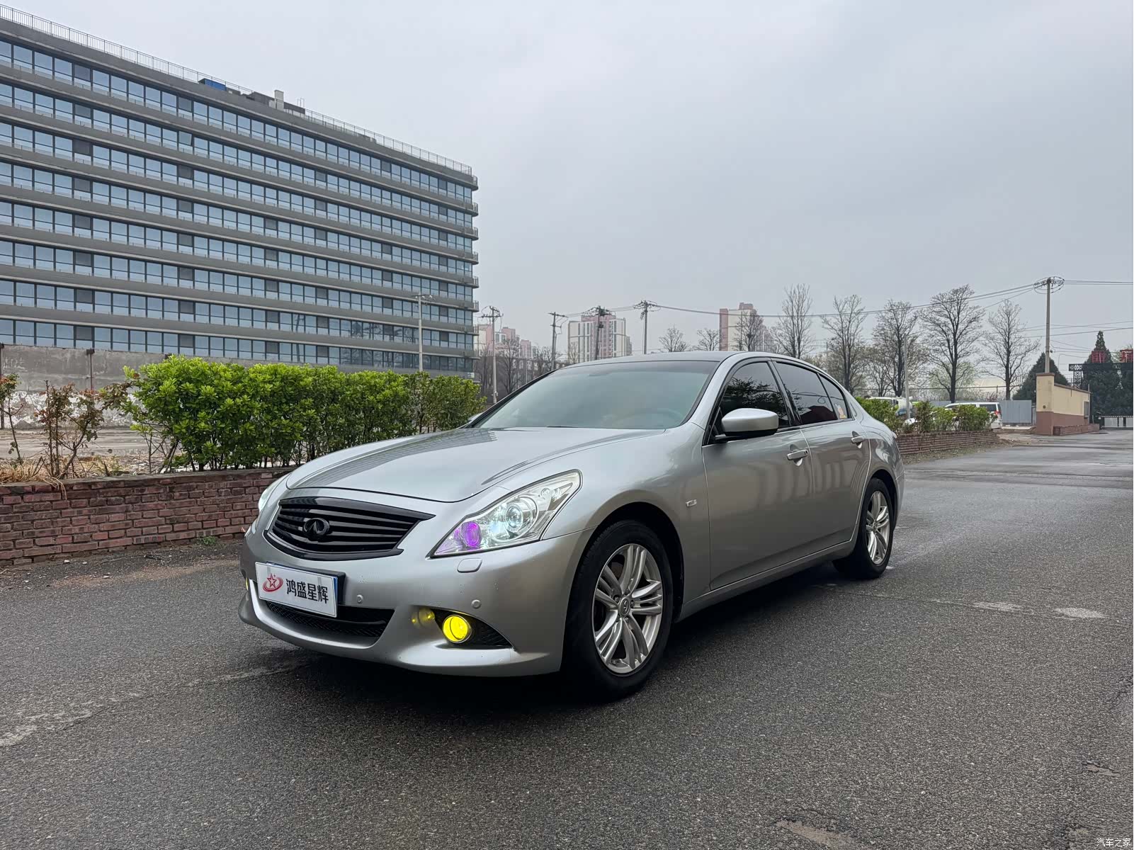 Infiniti G25