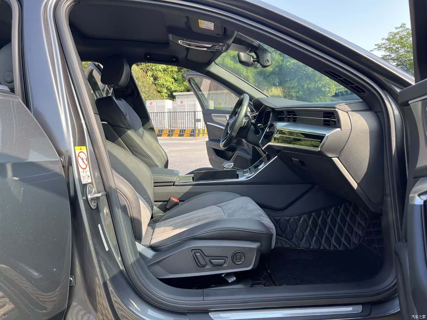 Audi A6L, 2020 4