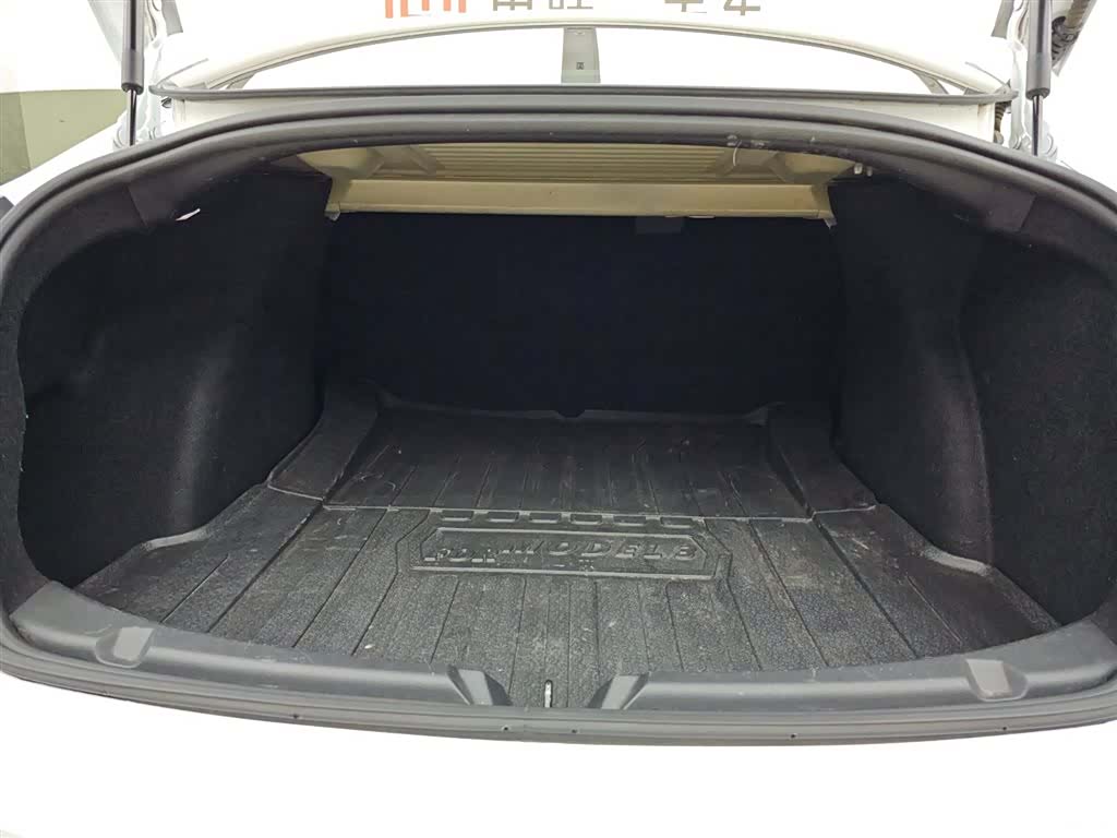 Tesla Model 3, 2020 15