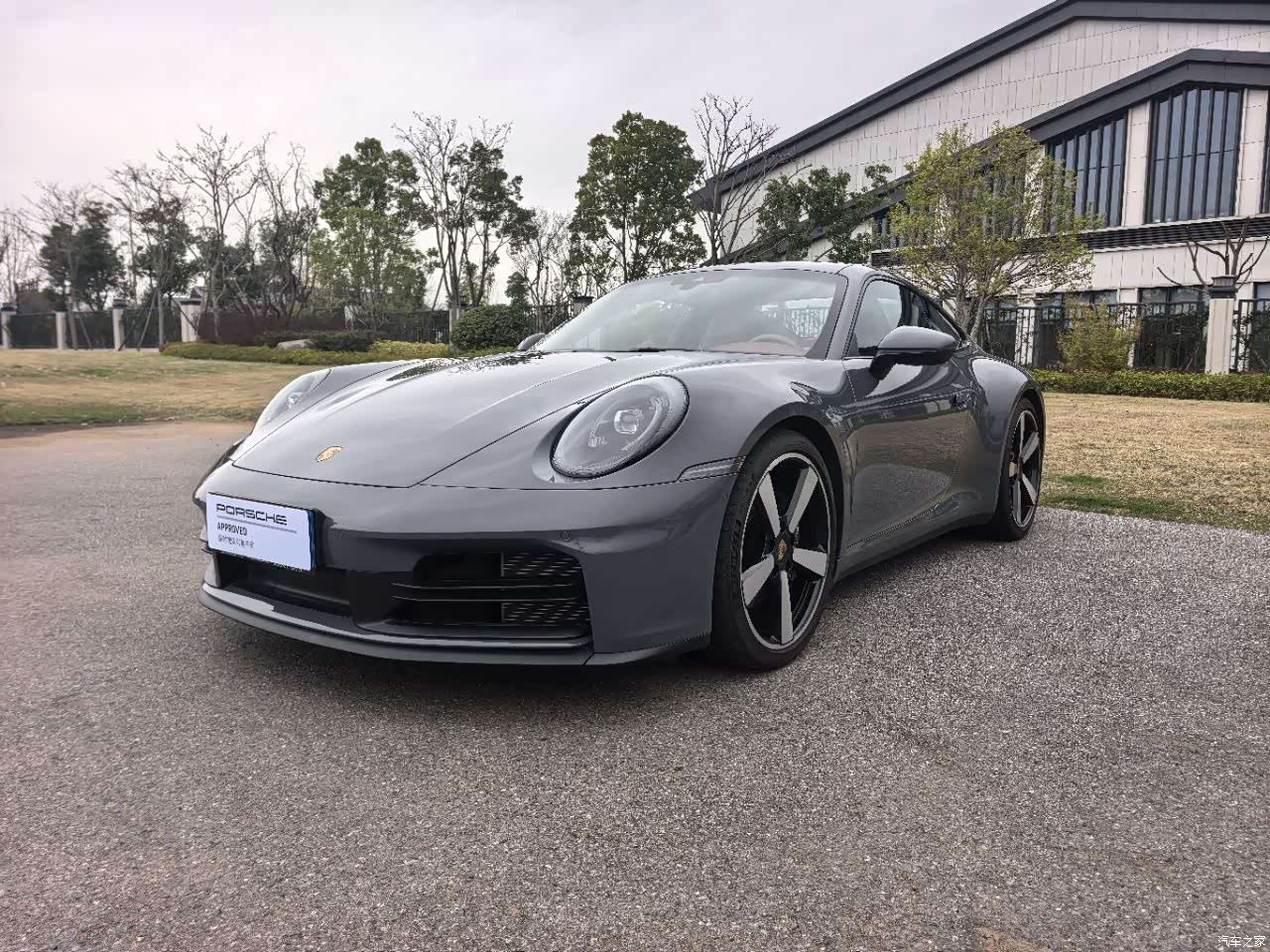 Porsche 911, 2025 17