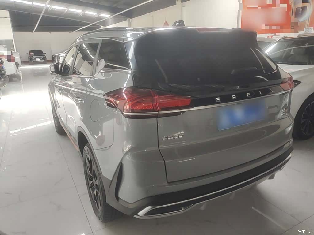 Geely Boyue, 2022 все фото