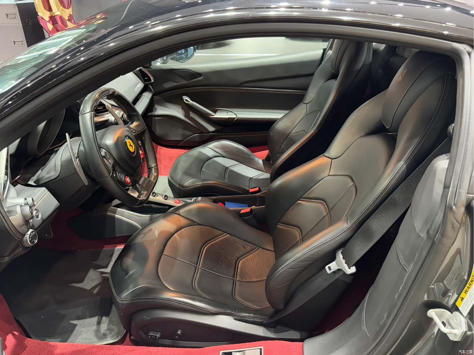 Ferrari 488, 2016 11