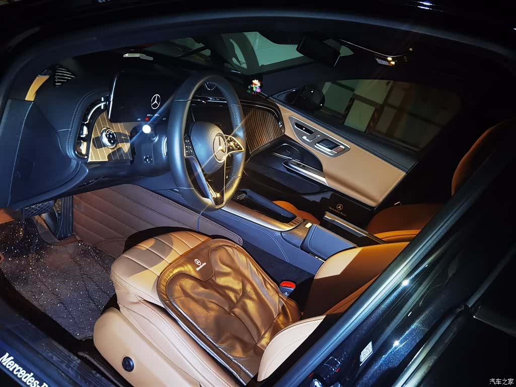 Mercedes-Benz E-Class, 2025 6