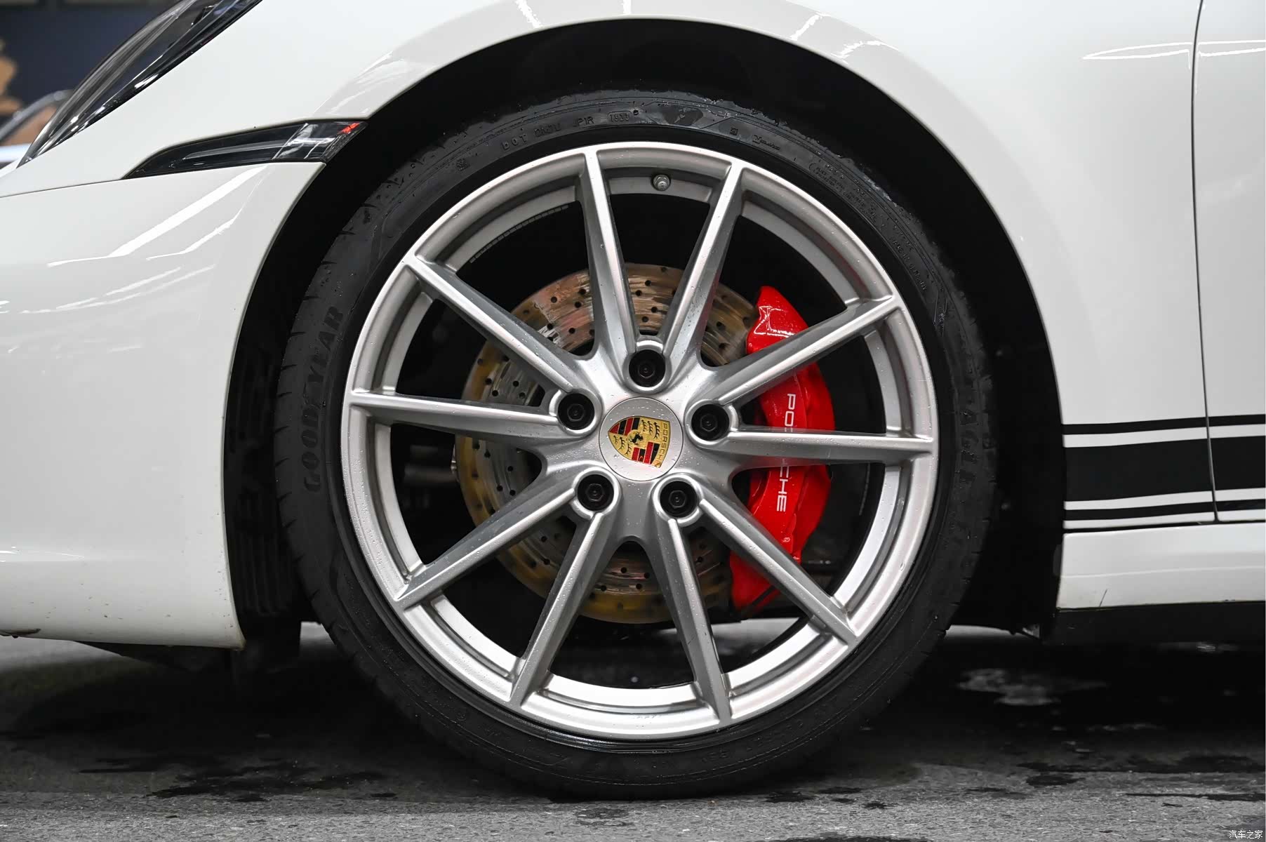 Porsche 911, 2023 17
