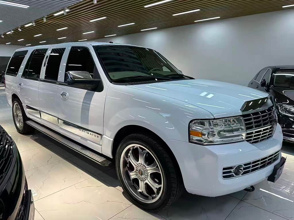 Lincoln Navigator