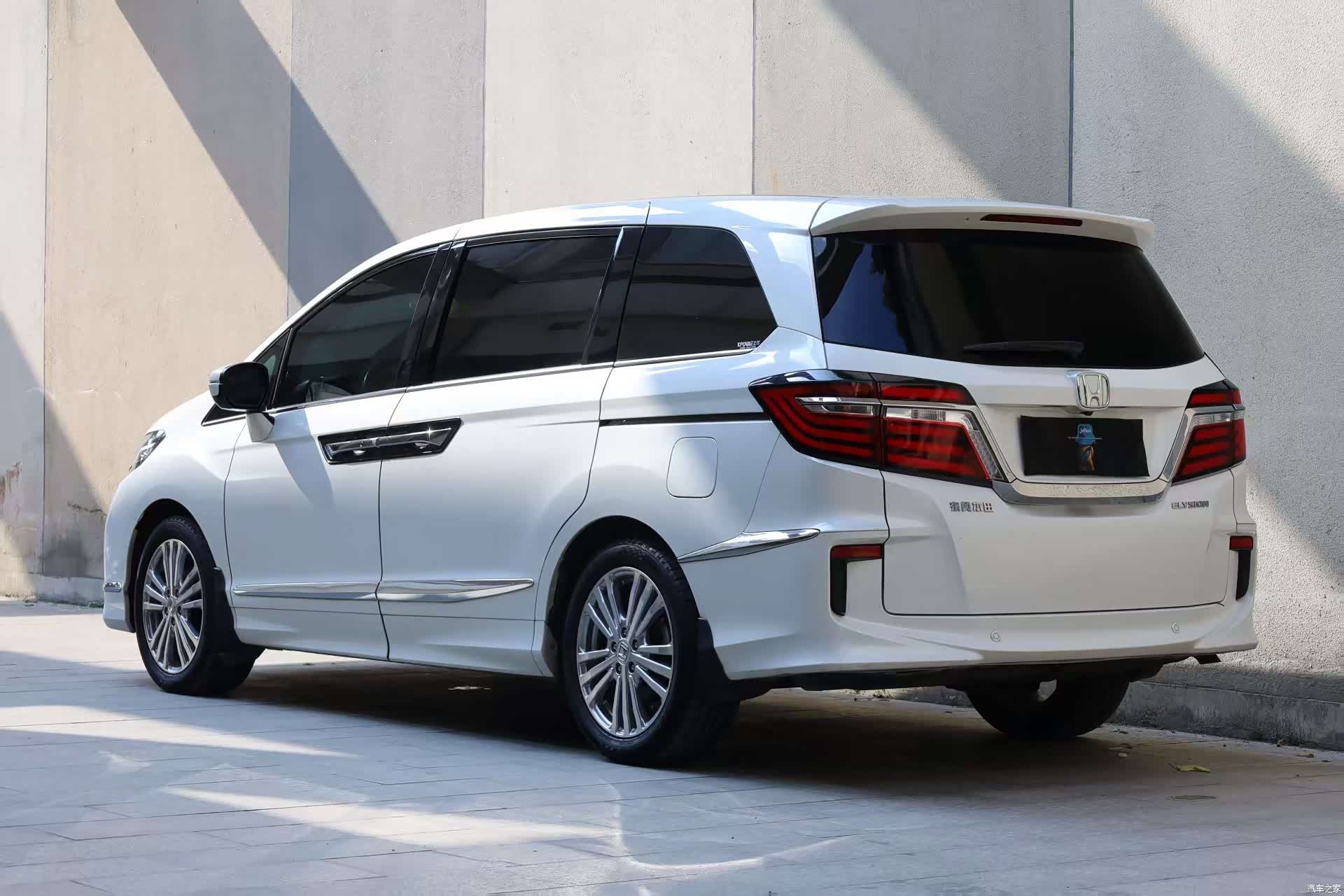 Honda Elysion, 2018 3