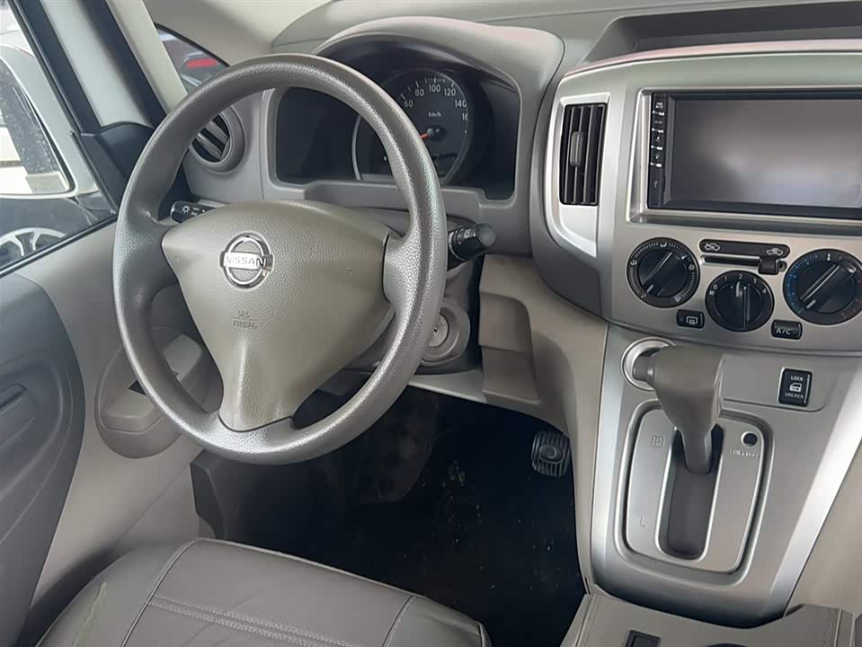 Nissan NV200 Nissan NV200