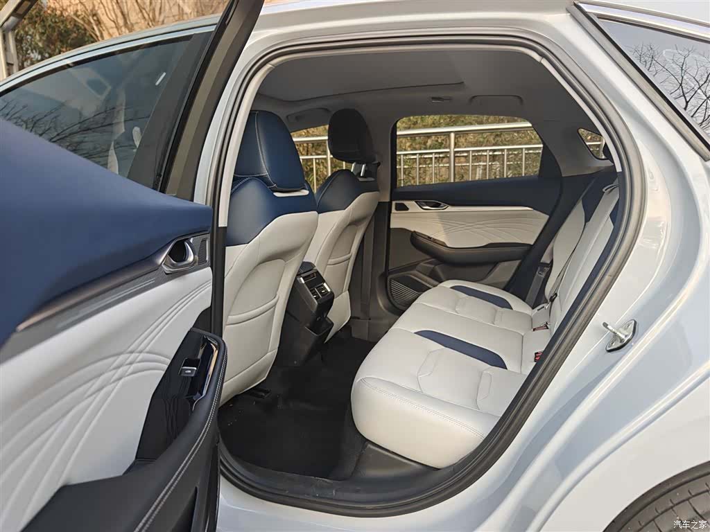 Geely Preface, 2023 14