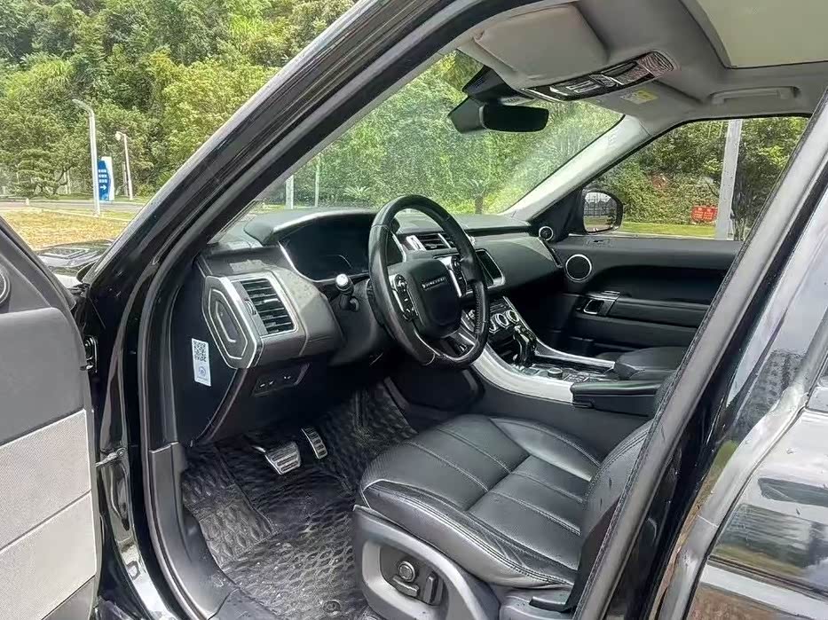 Land Rover Range Rover Sport Land Rover Range Rover Sport