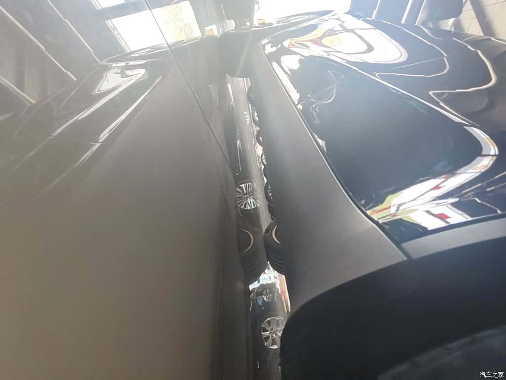 Tesla Model Y, 2022 22