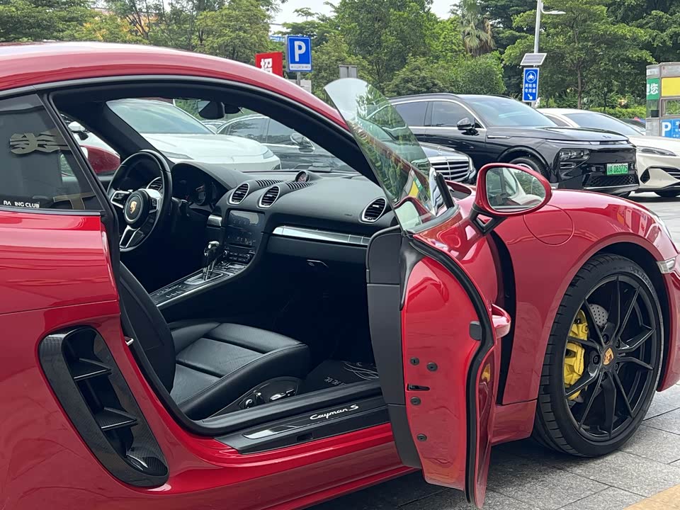 Porsche 718