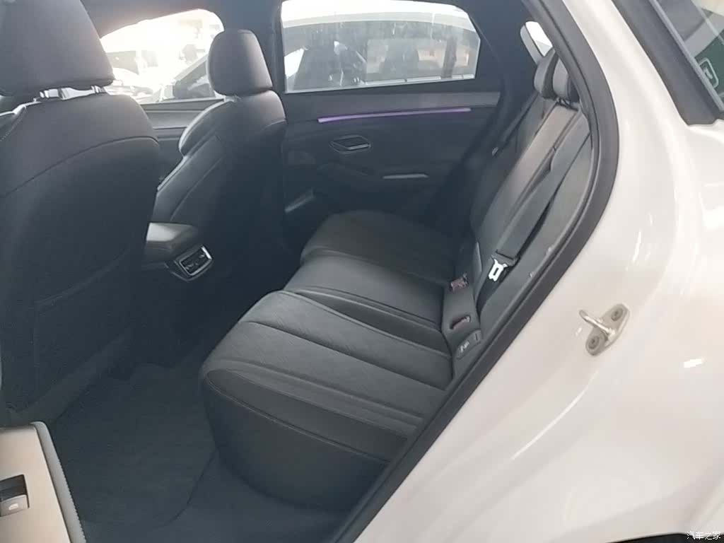 BYD Qin, 2025 17