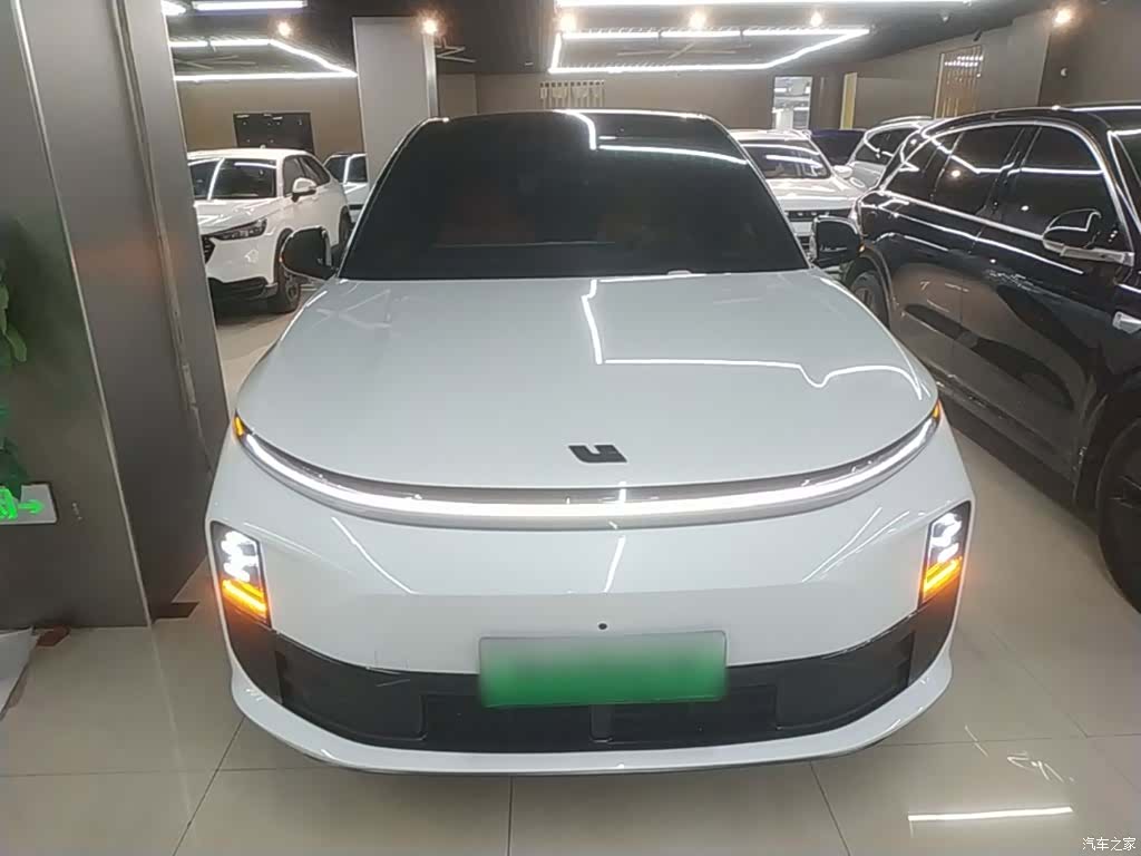 Li Auto L6, 2024 3