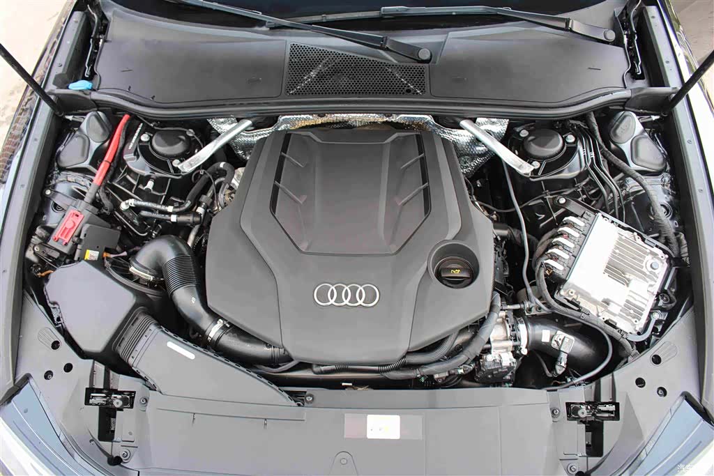 Audi A6L, 2021 13