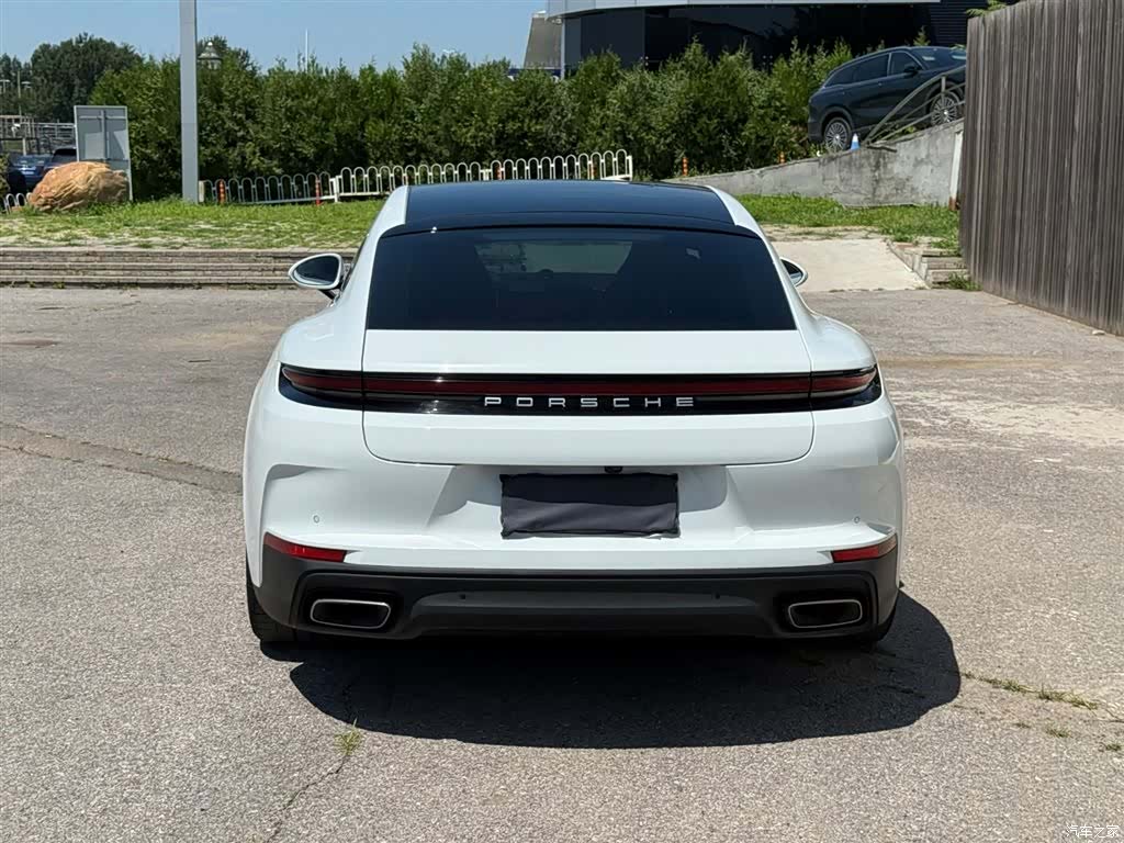 Porsche Panamera, 2024 10