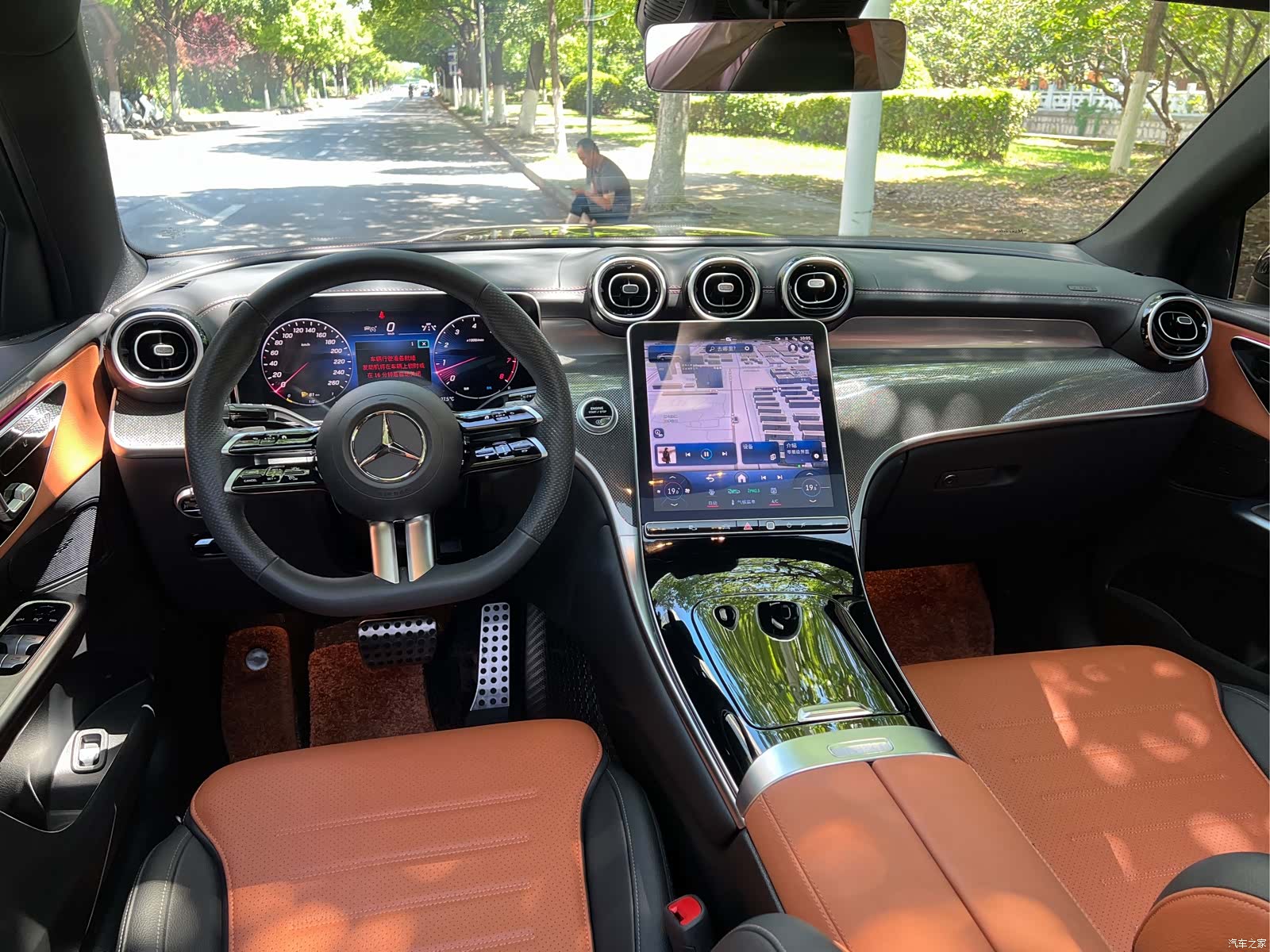 Mercedes-Benz GLC, 2025 15