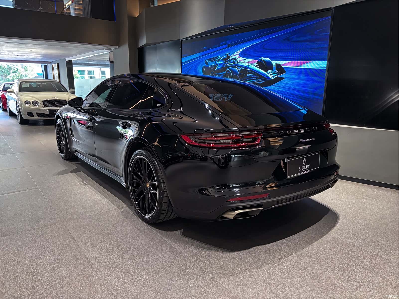 Porsche Panamera, 2020 4