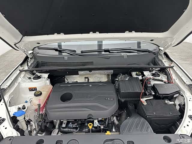 Geely X6, 2022 17