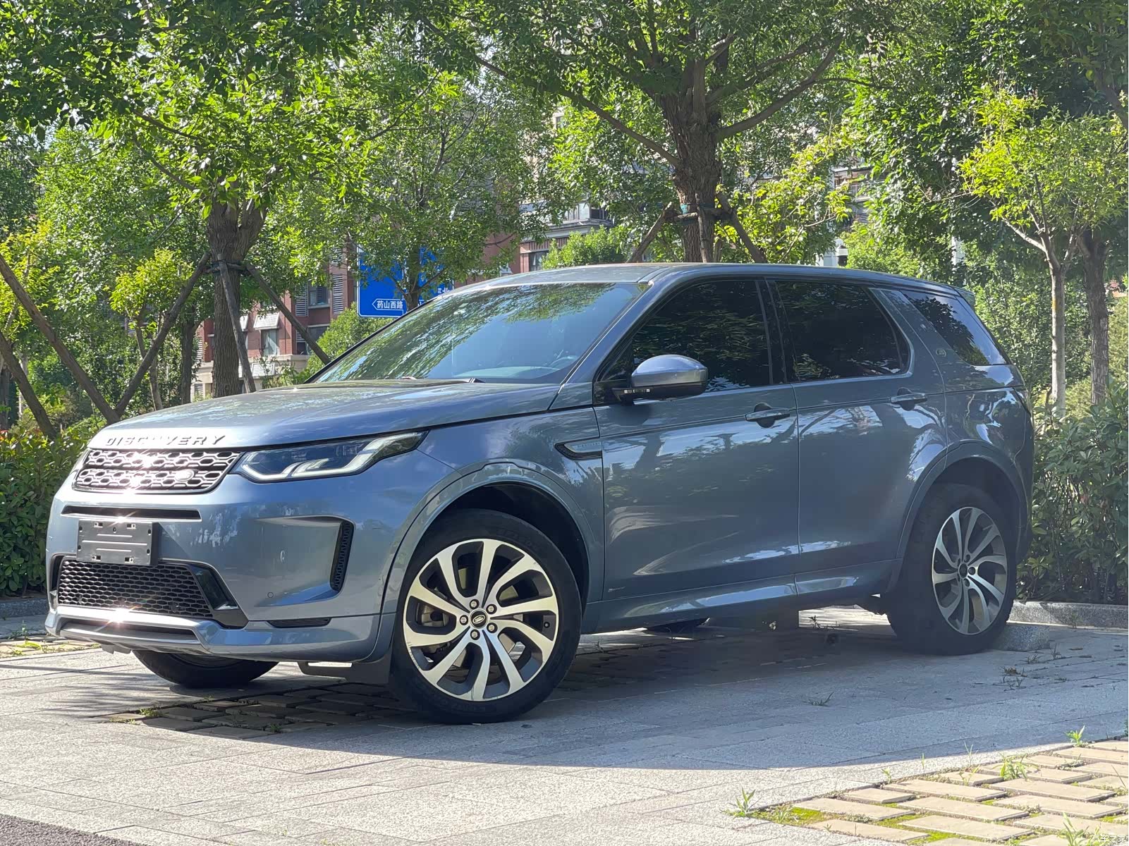 Land Rover Discovery, 2021 1