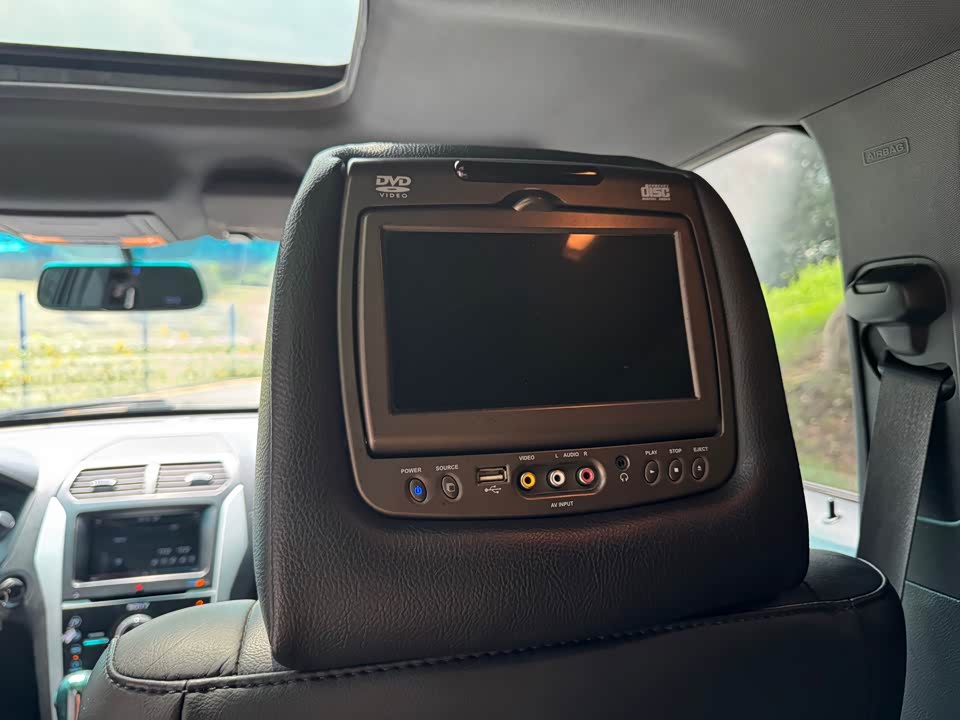 Ford Explorer Ford Explorer