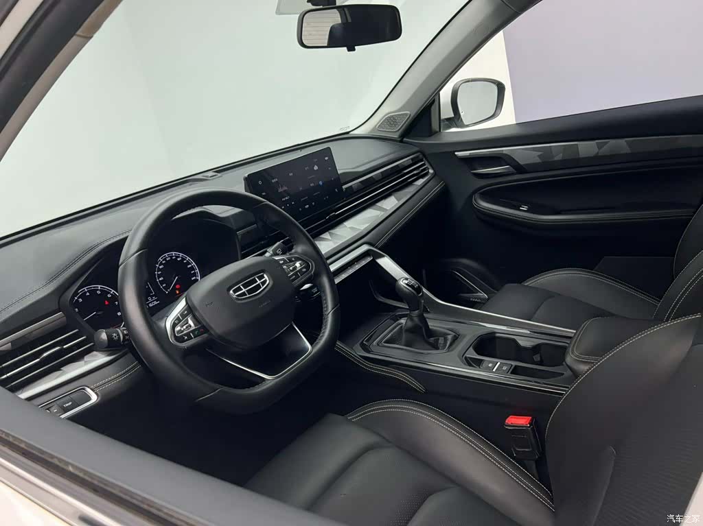 Geely X6, 2022 19