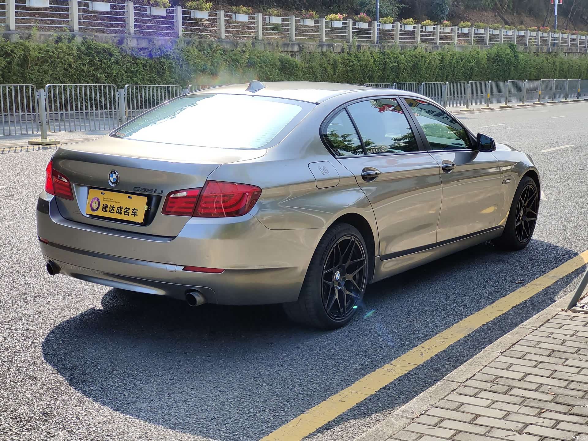BMW 5 Series, 2011 4