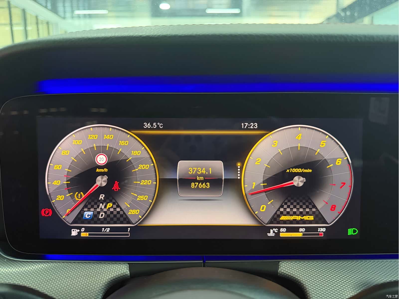 Mercedes-Benz E-Class, 2019 14