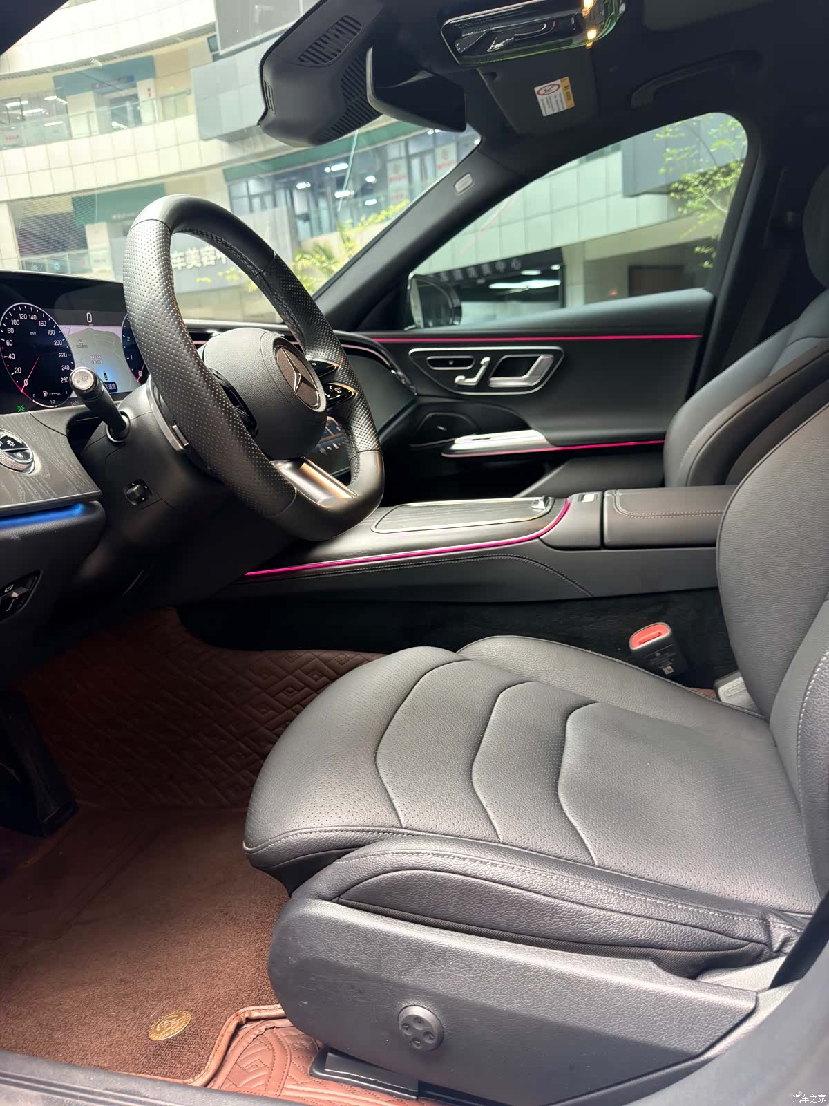 Mercedes-Benz E-Class, 2024 12