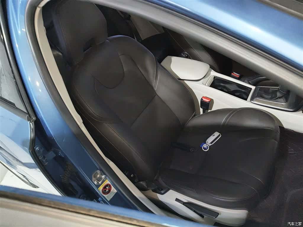 Volvo V40, 2016 20