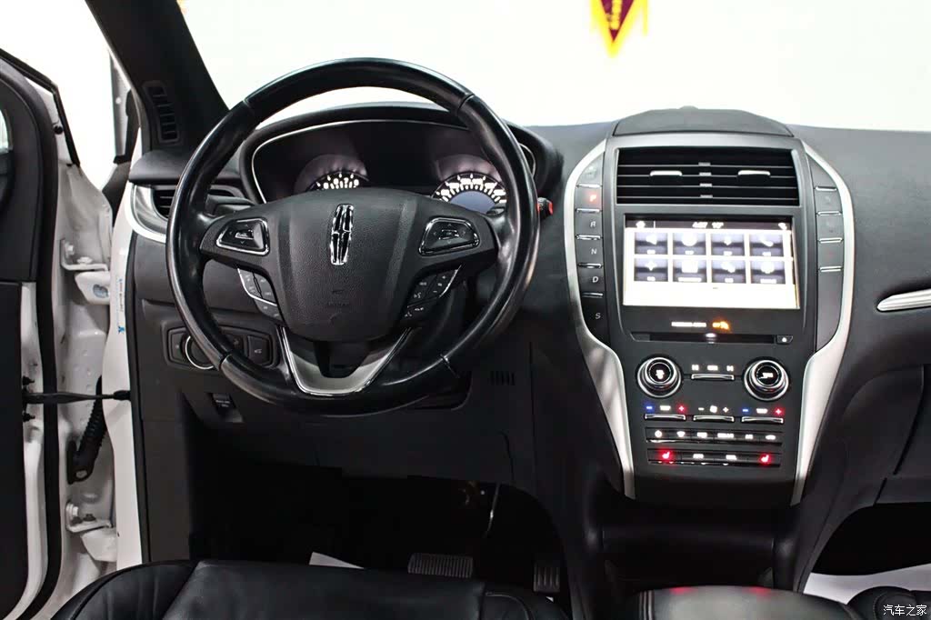 Lincoln MKC, 2018 9
