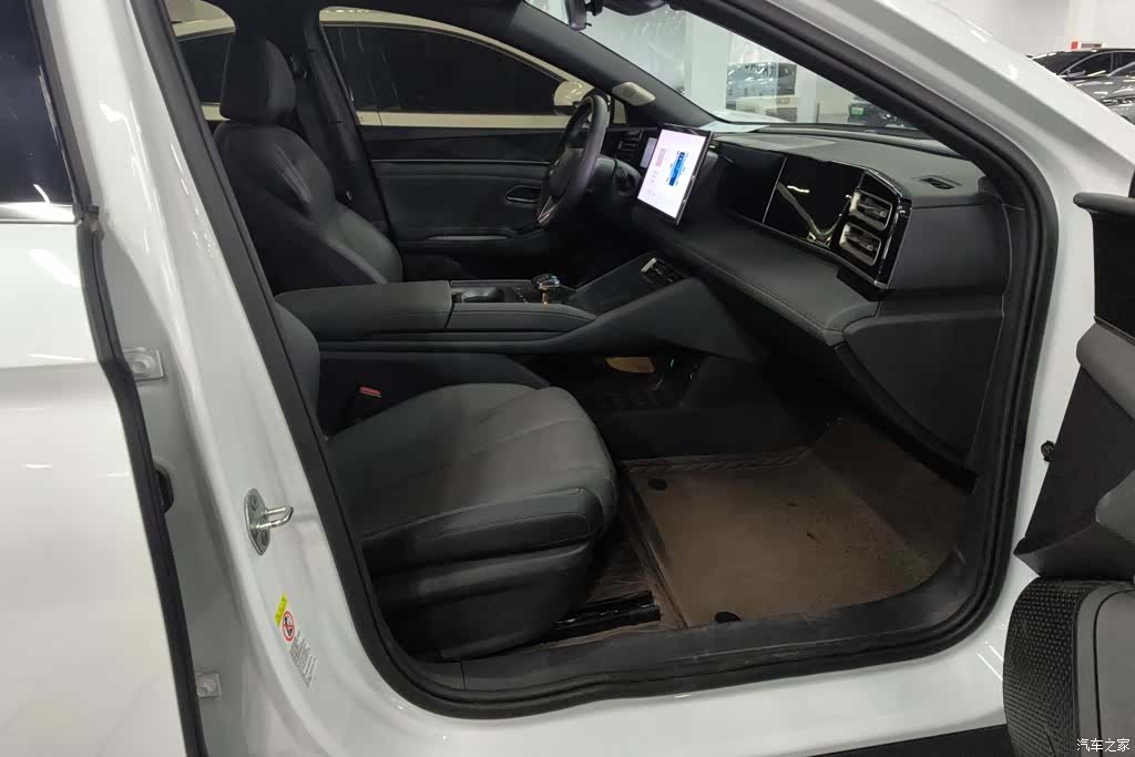 BYD Qin, 2025 8