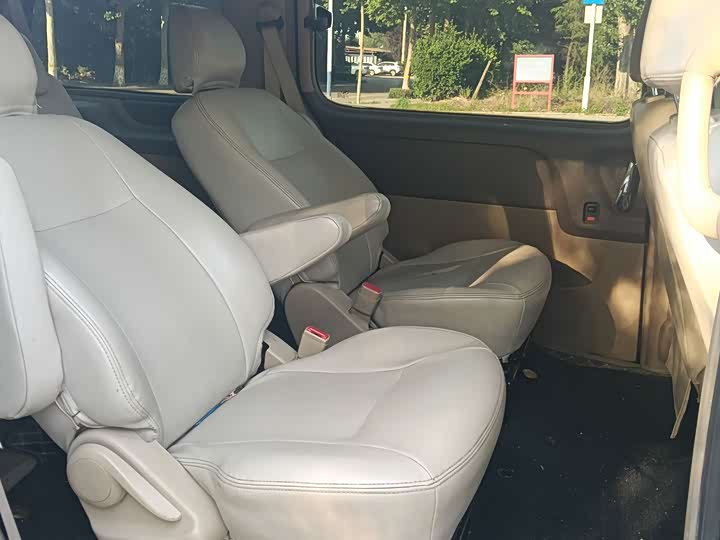 Buick GL8 2014 2.4L jing dian ban