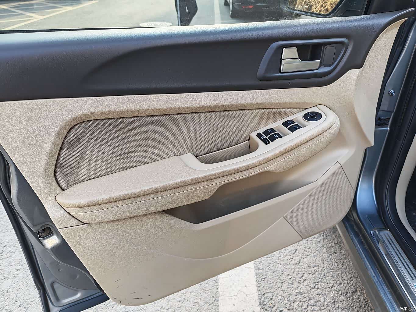 Ford Focus, 2009 12