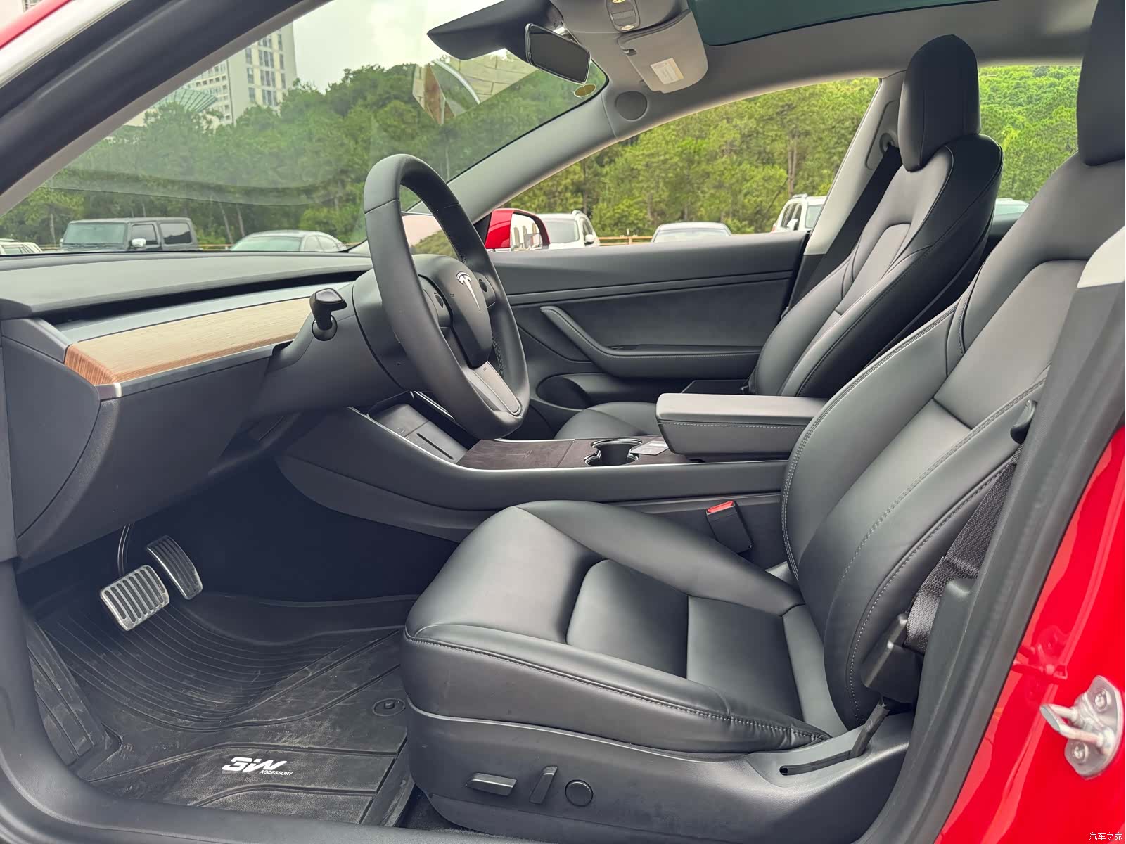 Tesla Model 3, 2020 14