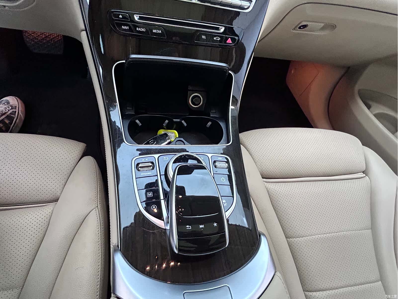 Mercedes-Benz GLC, 2018 16