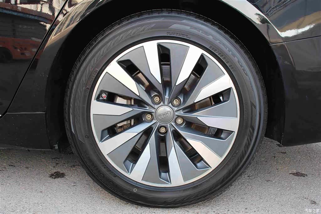 Audi A6L, 2019 16