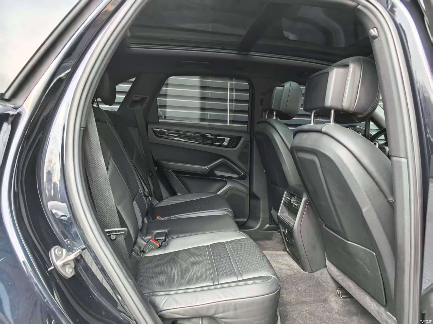 Porsche Cayenne, 2018 13